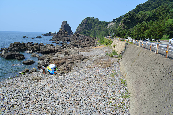 景勝地「呼鳥門」が真横にあり、ロケーション抜群。