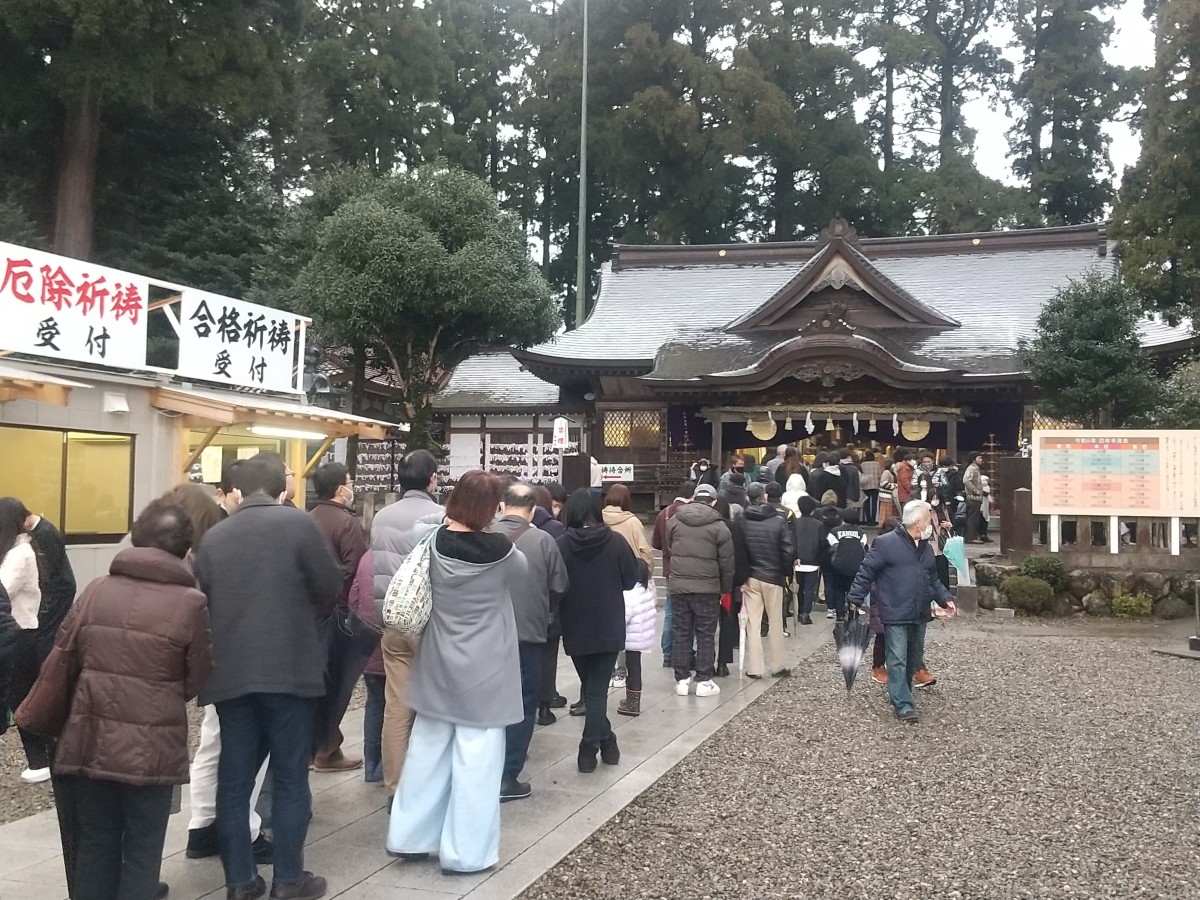 劔神社参道